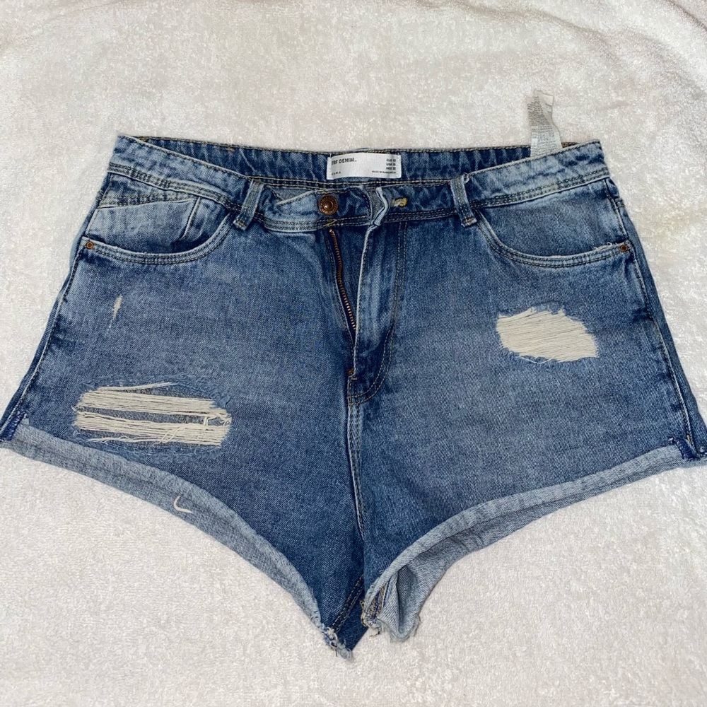 ZARA TRF Cutoff Denim Shorts